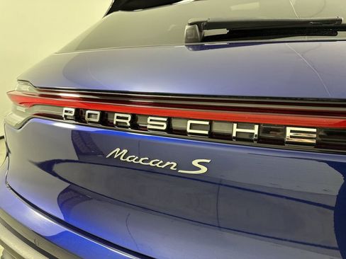 Certified 2024 Porsche Macan S w/ Premium Plus Package AWD/4WD image 18