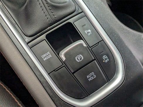 Used 2020 Hyundai Santa Fe SEL w/ Convenience + Premium Package image 24