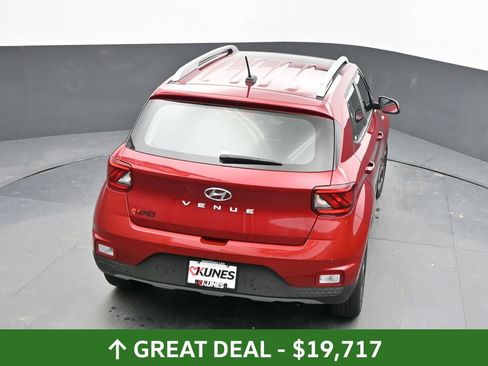 Used 2025 Hyundai Venue SEL FWD image 54