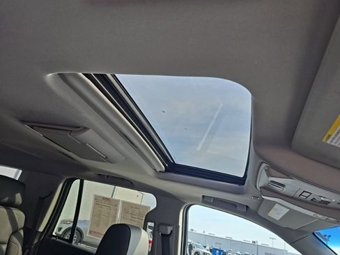 Used 2018 Chevrolet Tahoe Premier image 38