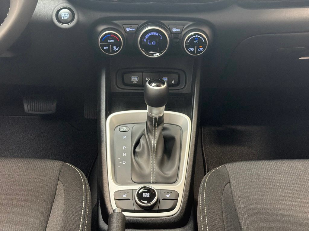 New 2026 Hyundai Venue SEL FWD image 18
