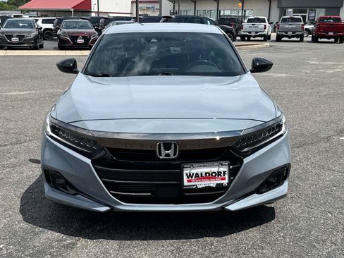 Used 2022 Honda Accord Sport image 8