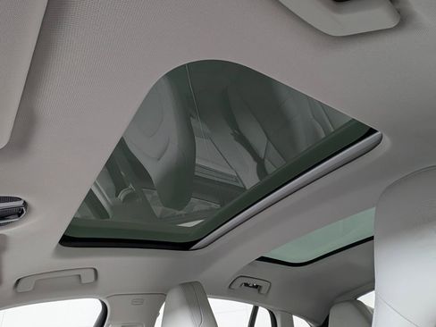 Certified 2023 Porsche Panamera Platinum Edition image 29