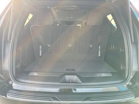 Used 2022 Chevrolet Tahoe Z71 image 29