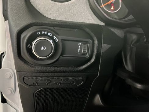 Used 2024 Jeep Wrangler Sport S image 23