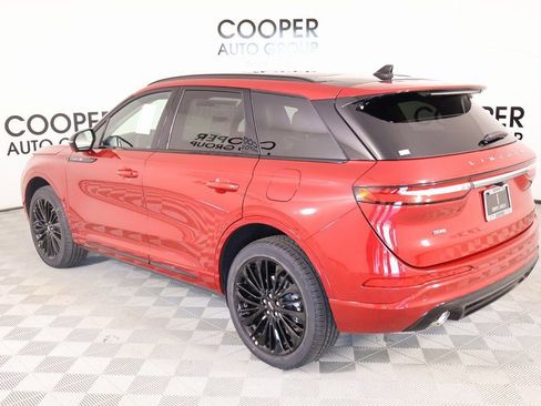 New 2026 Lincoln Corsair Premiere FWD image 24