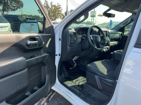 Used 2019 Chevrolet Silverado 1500 W/T w/ Trailering Package AWD/4WD image 5