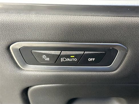 Used 2025 BMW X7 xDrive40i w/ Premium Package image 26