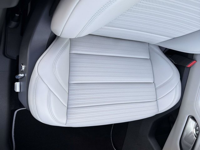 New 2026 Lincoln Nautilus Reserve w/ Jet Appearance Package AWD/4WD image 18