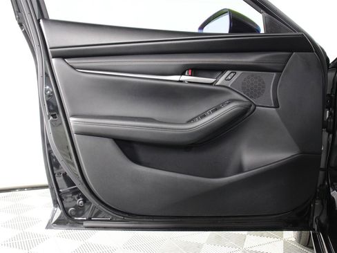 Used 2025 MAZDA MAZDA3 s image 17