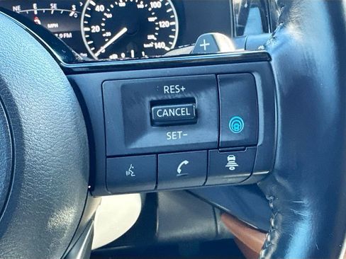 Used 2022 Nissan Pathfinder Platinum w/ Cargo Package image 11