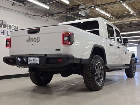 Used 2020 Jeep Gladiator Overland image 18