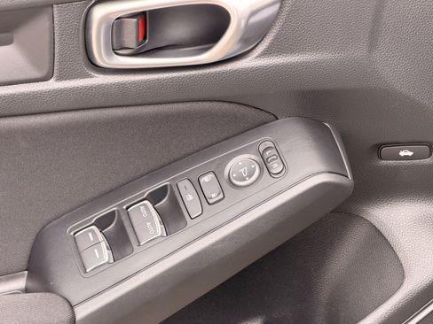 Certified 2024 Honda Civic Sport image 8