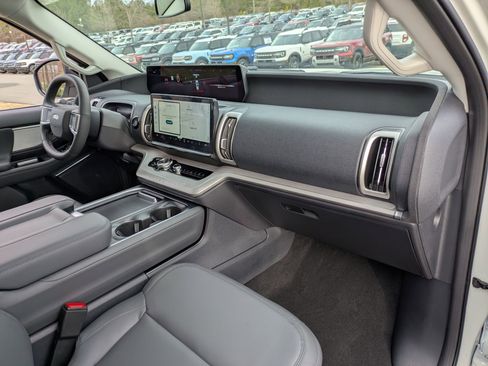 New 2026 Ford Expedition Max Active image 37