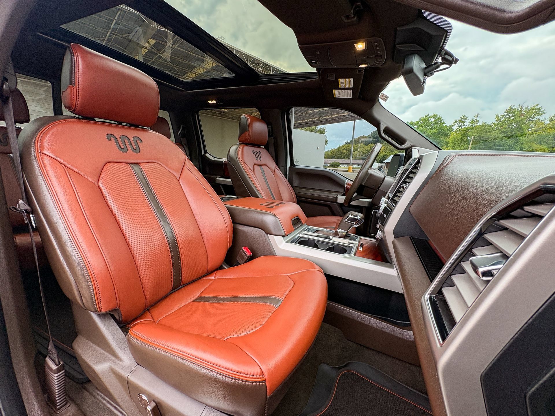 Used 2019 Ford F150 King Ranch w/ Equipment Group 601A Luxury AWD/4WD image 29