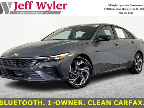 Used 2025 Hyundai Elantra Sport FWD image 1