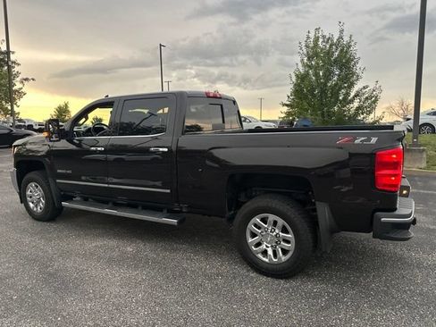 Used 2019 Chevrolet Silverado 3500 LTZ w/ Duramax Plus Package AWD/4WD image 5
