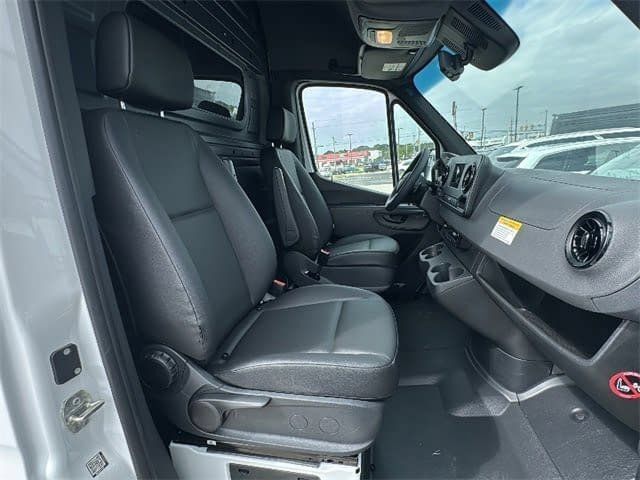 New 2024 Mercedes-Benz Sprinter 3500 image 11