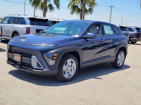 New 2026 Hyundai Kona SE FWD image 2