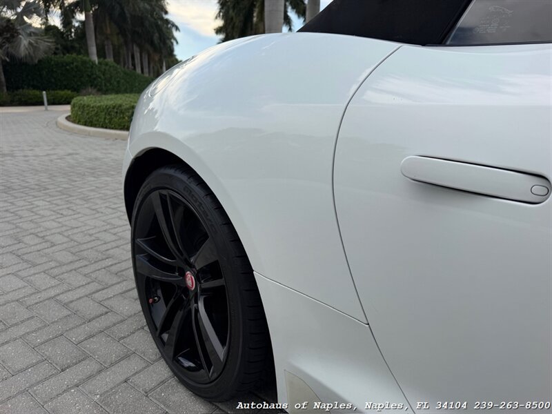 Used 2014 Jaguar F-TYPE S RWD image 11