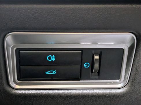 Used 2014 Jaguar XF 3.0 image 28