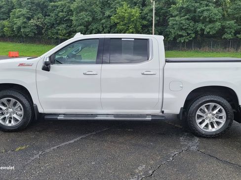 Used 2021 Chevrolet Silverado 1500 LTZ w/ LTZ Premium Package AWD/4WD image 7
