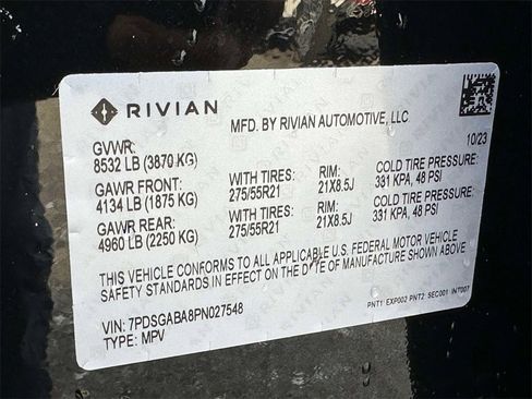 Used 2023 Rivian R1S Adventure image 29