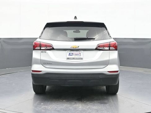 Used 2022 Chevrolet Equinox LS FWD image 11
