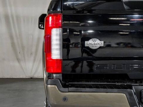 Used 2017 Ford F250 King Ranch w/ King Ranch Ultimate Package AWD/4WD image 43