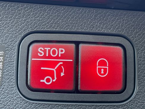 New 2026 Mercedes-Benz E 450 4MATIC All-Terrain Wagon image 12