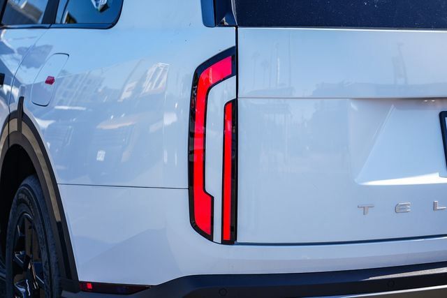 Used 2027 Kia Telluride LX FWD image 18