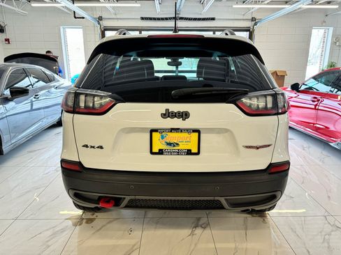 Used 2020 Jeep Cherokee Trailhawk w/ Comfort/Convenience Group AWD/4WD image 6