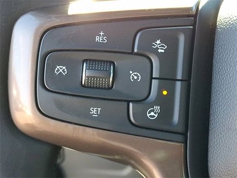 Used 2023 Chevrolet Suburban High Country w/ Premium Package 2 image 19