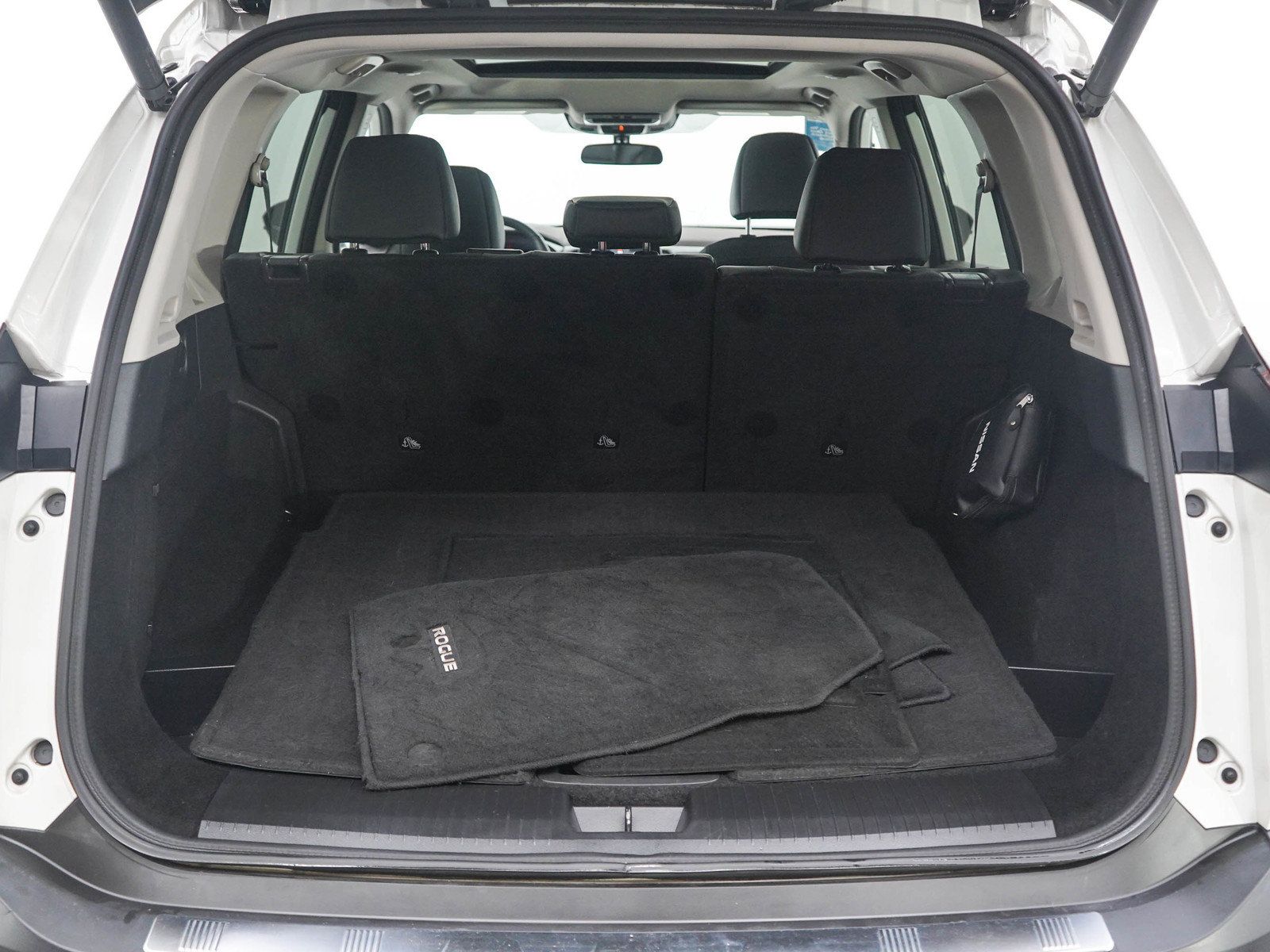 Used 2021 Nissan Rogue SV w/ Premium Package AWD/4WD image 18