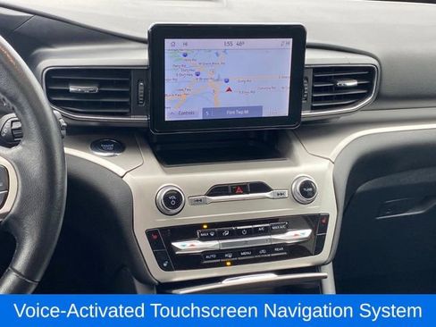 Used 2022 Ford Explorer XLT image 9