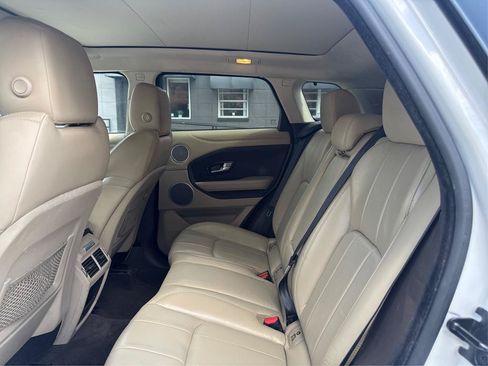 Used 2018 Land Rover Range Rover Evoque SE Premium AWD/4WD image 10
