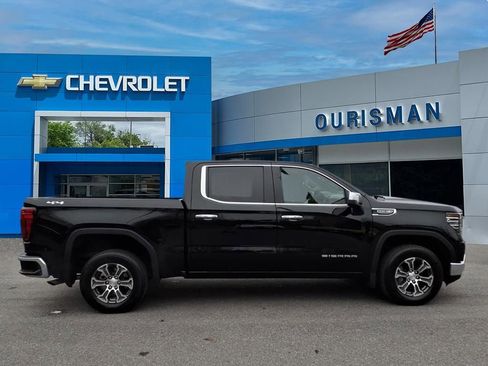 Certified 2025 GMC Sierra 1500 SLT image 2