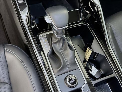 Certified 2023 Kia Sorento SX FWD image 19