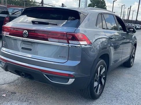Used 2024 Volkswagen Atlas Cross Sport SE image 6