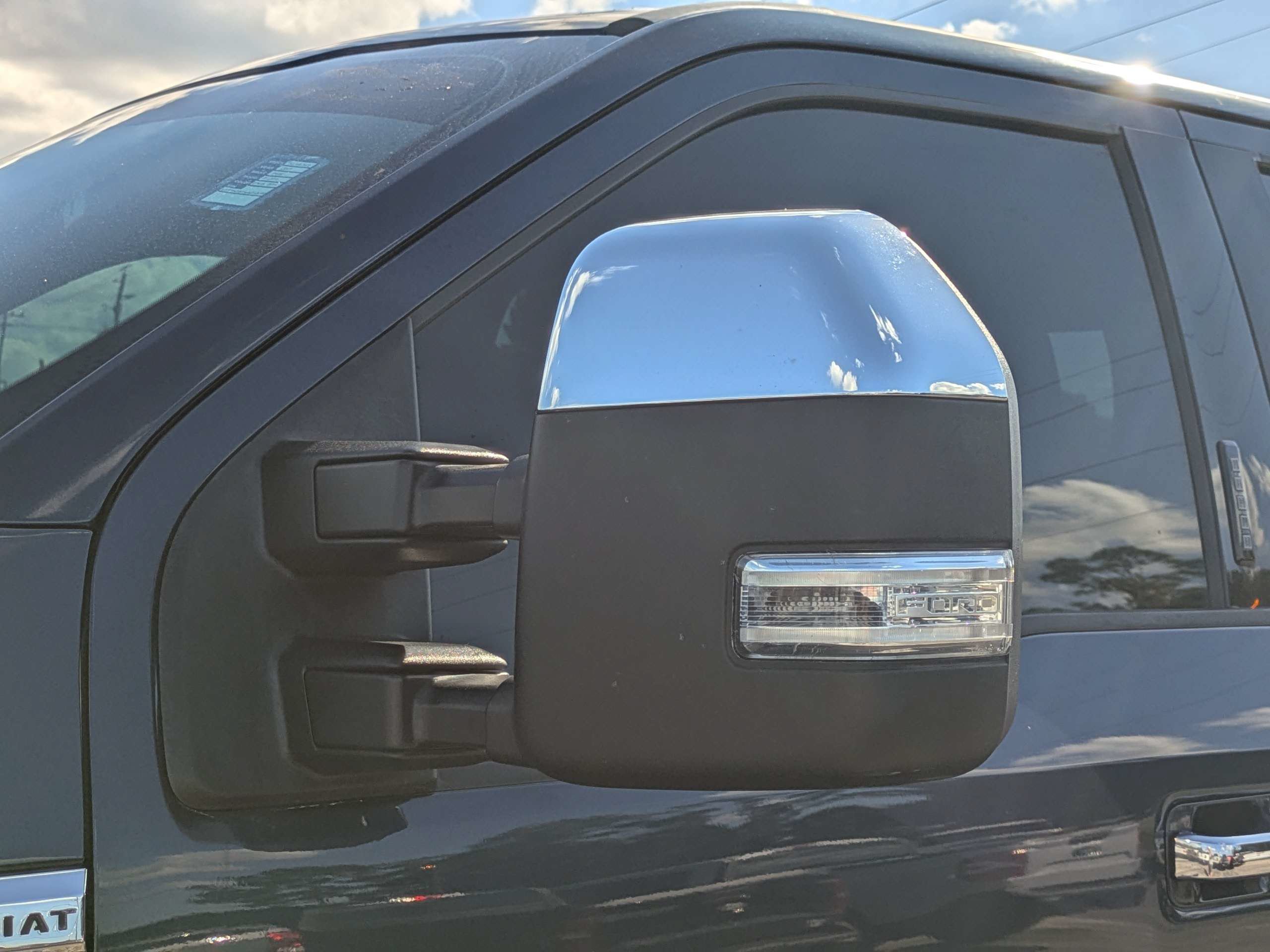 Used 2017 Ford F250 4x4 Crew Cab Super Duty image 13