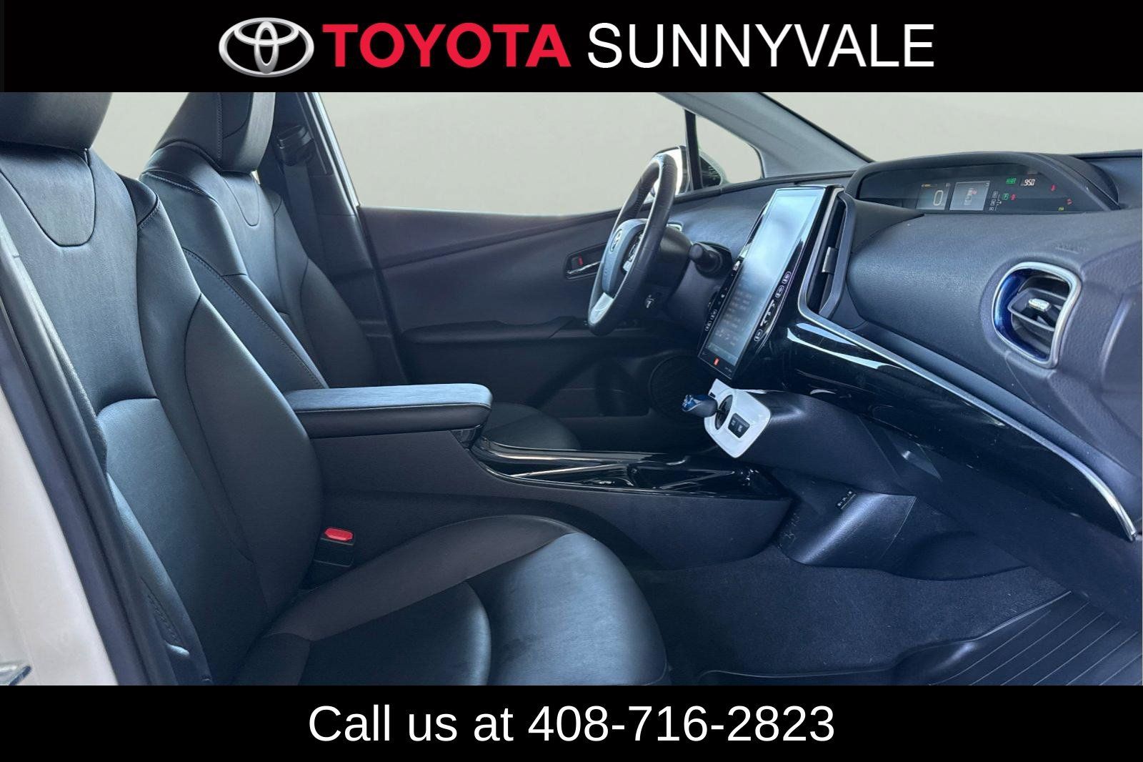 Used 2018 Toyota Prius Four Touring w/ Premium Convenience Package FWD image 21