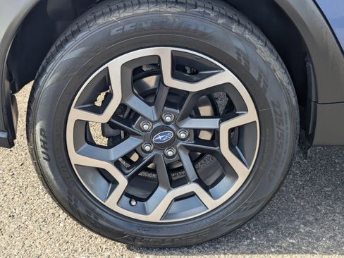 Used 2017 Subaru Crosstrek 2.0i Premium image 8