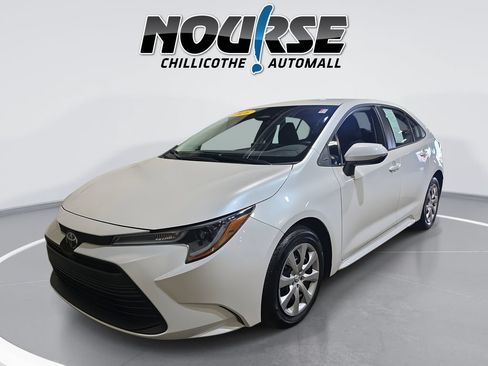 Used 2026 Toyota Corolla LE FWD image 1