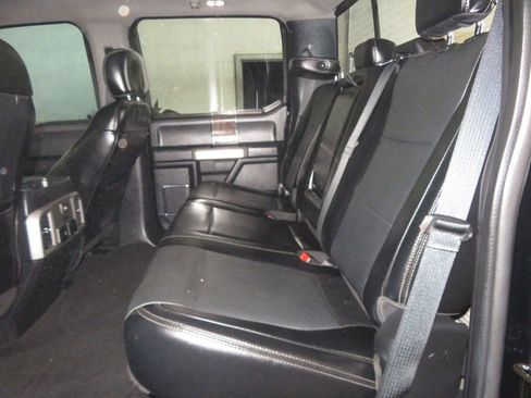 Used 2018 Ford F350 Lariat w/ Lariat Ultimate Package AWD/4WD image 28