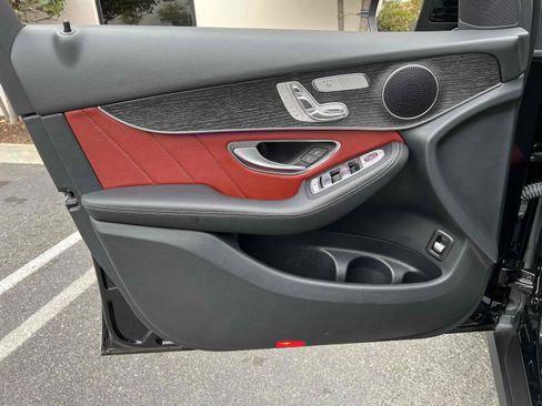 Used 2022 Mercedes-Benz GLC 300 4MATIC w/ AMG Line image 47