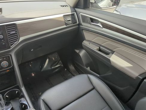 Certified 2023 Volkswagen Atlas SE FWD image 15