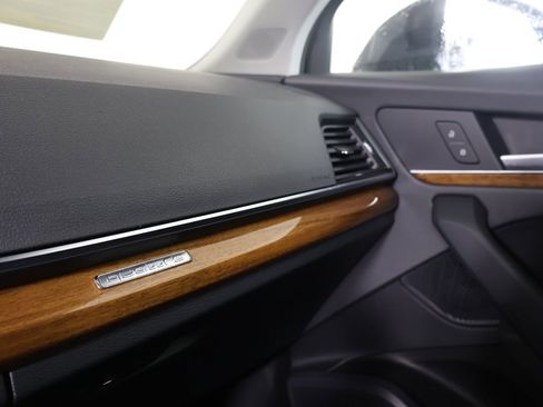 Used 2023 Audi Q5 2.0T Premium Plus w/ Premium Plus Package image 7