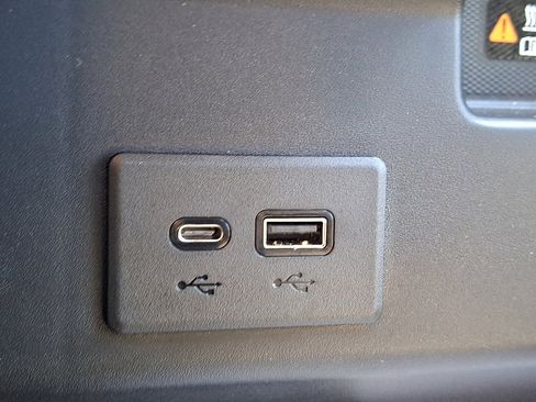 Used 2023 Chevrolet Silverado 1500 High Country w/ High Country Premium Package image 26