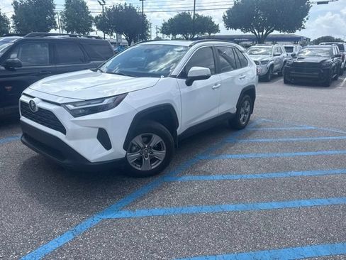 Used 2025 Toyota RAV4 XLE w/ Convenience Package FWD image 2