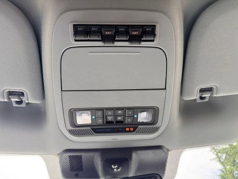 New 2026 Ford F350 XLT w/ XLT Premium Package AWD/4WD image 18